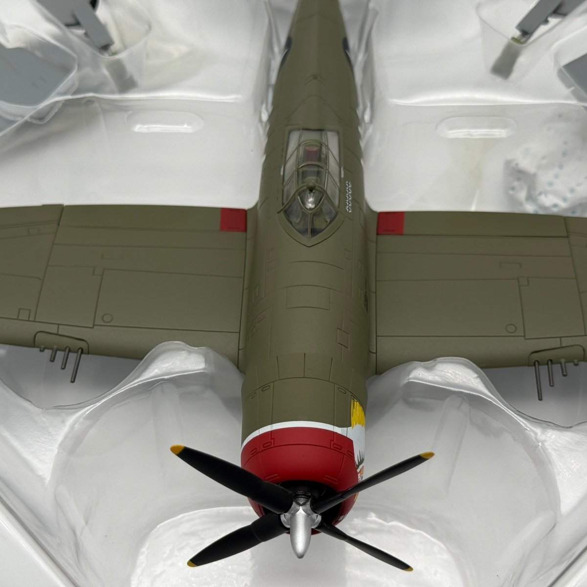 Hobby Master HA8451 1:48 Republic P - 47D Thunderbolt Little Chief Frank Klibbe - Hobby Master