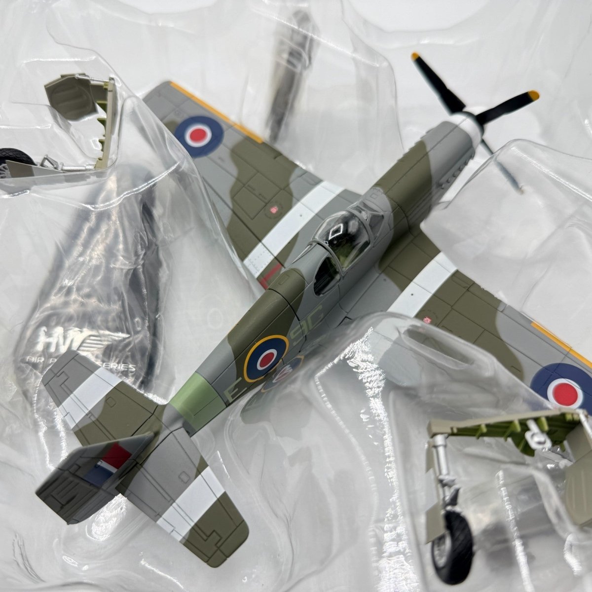 Hobby Master HA8502 1:48 P - 51 Mustang Mk.III Royal Canadian Air Force - Hobby Master