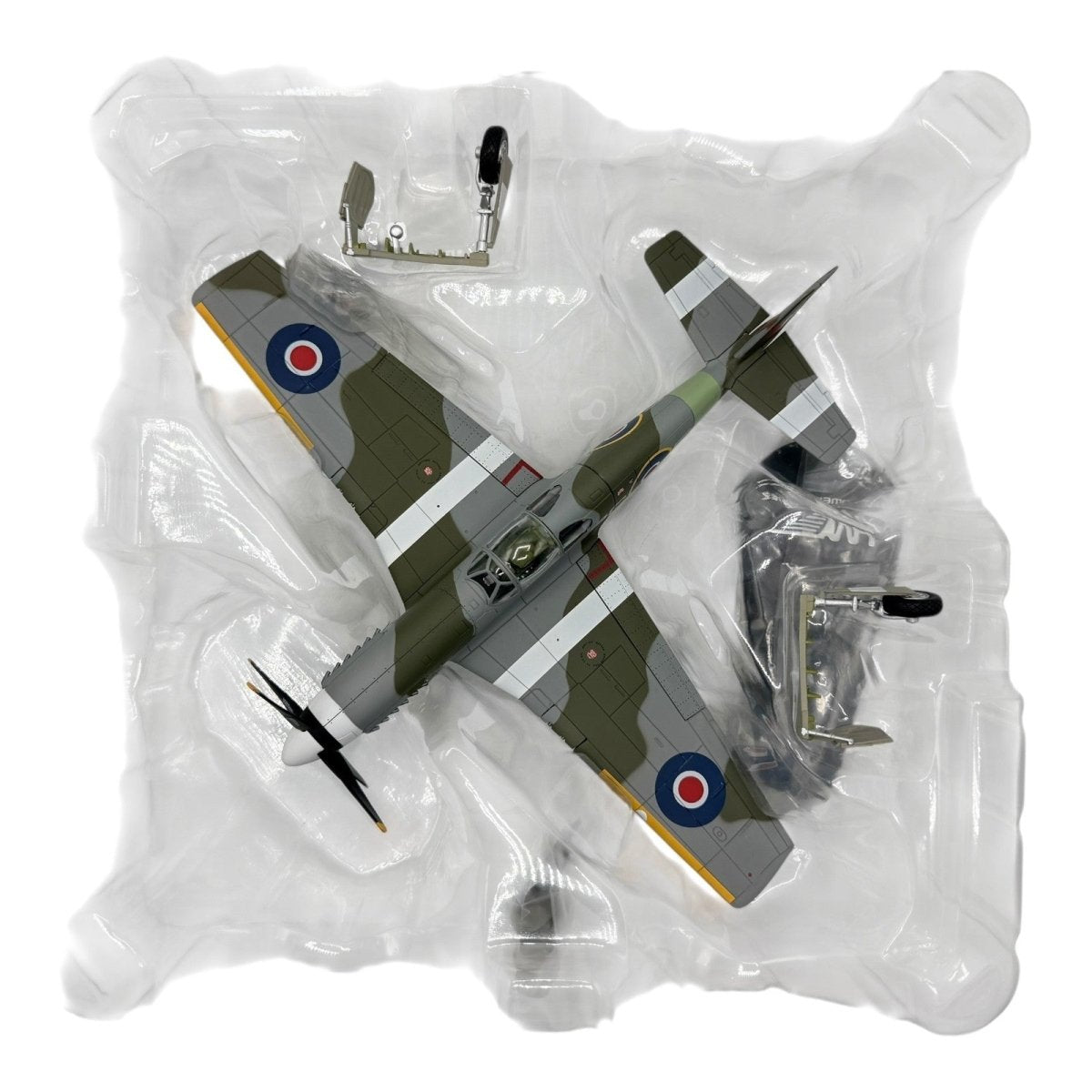 Hobby Master HA8502 1:48 P - 51 Mustang Mk.III Royal Canadian Air Force - Hobby Master