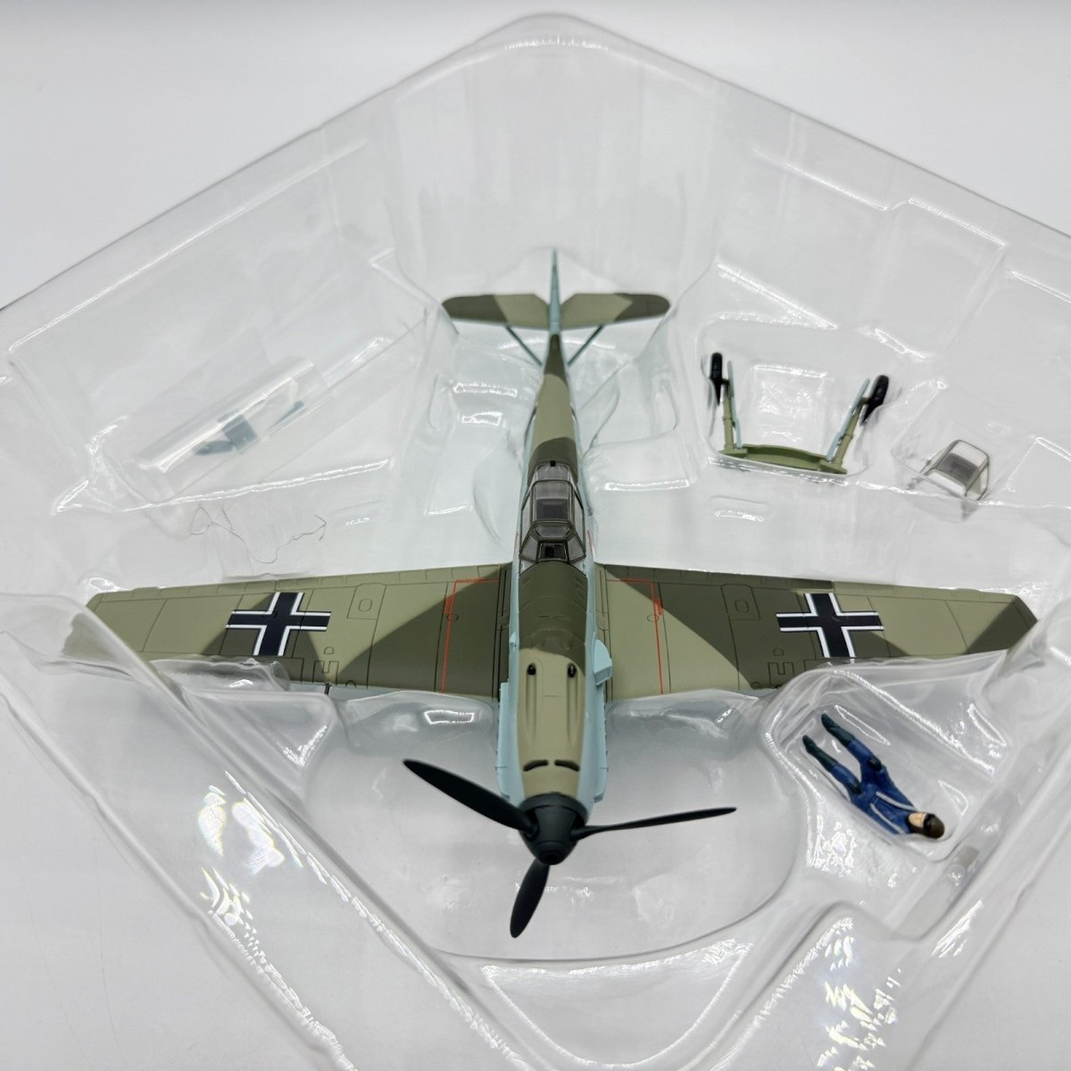 Hobby Master HA8702 1:48 Messerschmitt Bf 109E - 3 “Adolf Galland” JG 26 France - Hobby Master