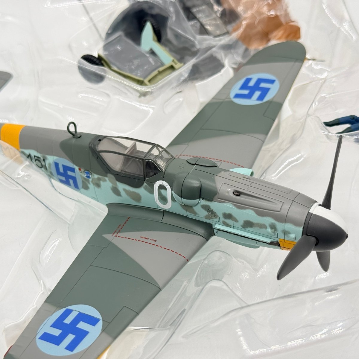 Hobby Master HA8753 1:48 Messerschmitt Bf 109G MT - 451 Juutilainen Finland 1944 - Hobby Master