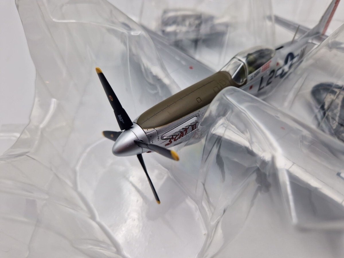 Hobby Master 1:48 P - 51D Mustang 44 - 11746 Scat VI February 1945 HA7724 Ex - display - Hobby Master
