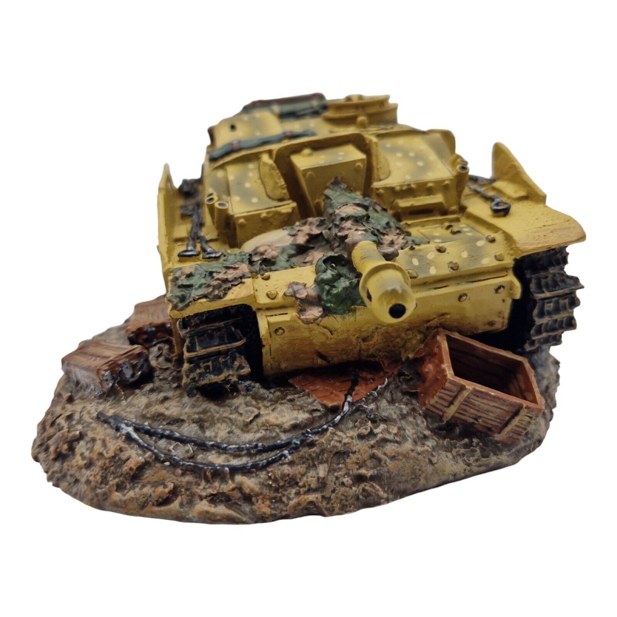 King & Country 1:30 scale "Knocked Out Stug III" Tank Diorama SP08 - King & Country