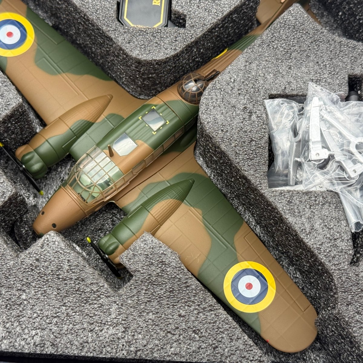 Oxford 72AA004 1:72 Avro Anson Mk I K6298 233 Sqn RAF Coastal Command 1937 - Oxford Aviation