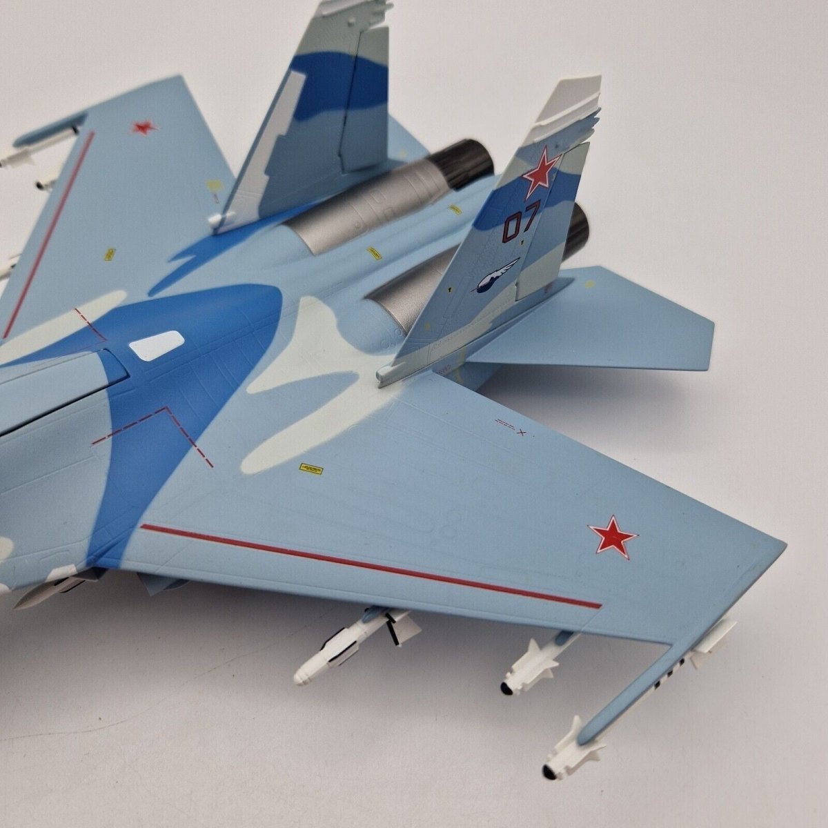 Sky Guardians 1:72 Scale SU27 Flanker Russian Airforce "Evil Eye" WTW - 72 - 014 - 005 - Sky Guardians