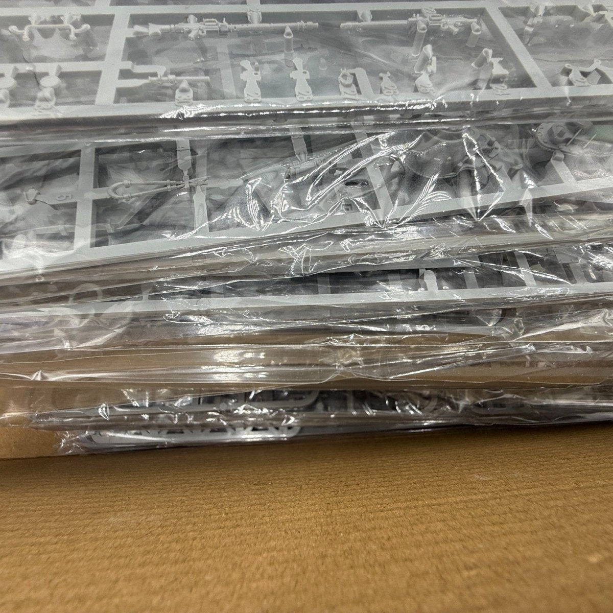 Takom 1:35 Fries Kran 16t Strabokran & Panther A Late Model Kit 2108 - Takom