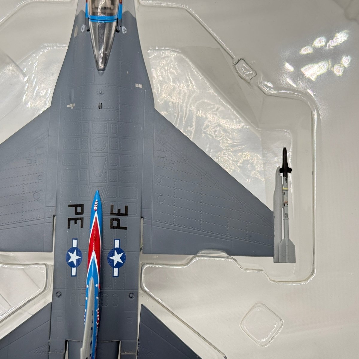 Witty Wings WTW - 72 - 010 - 003 1:72 F - 16C Fighting Falcon USAF Cripes A' Mighty - Sky Guardians