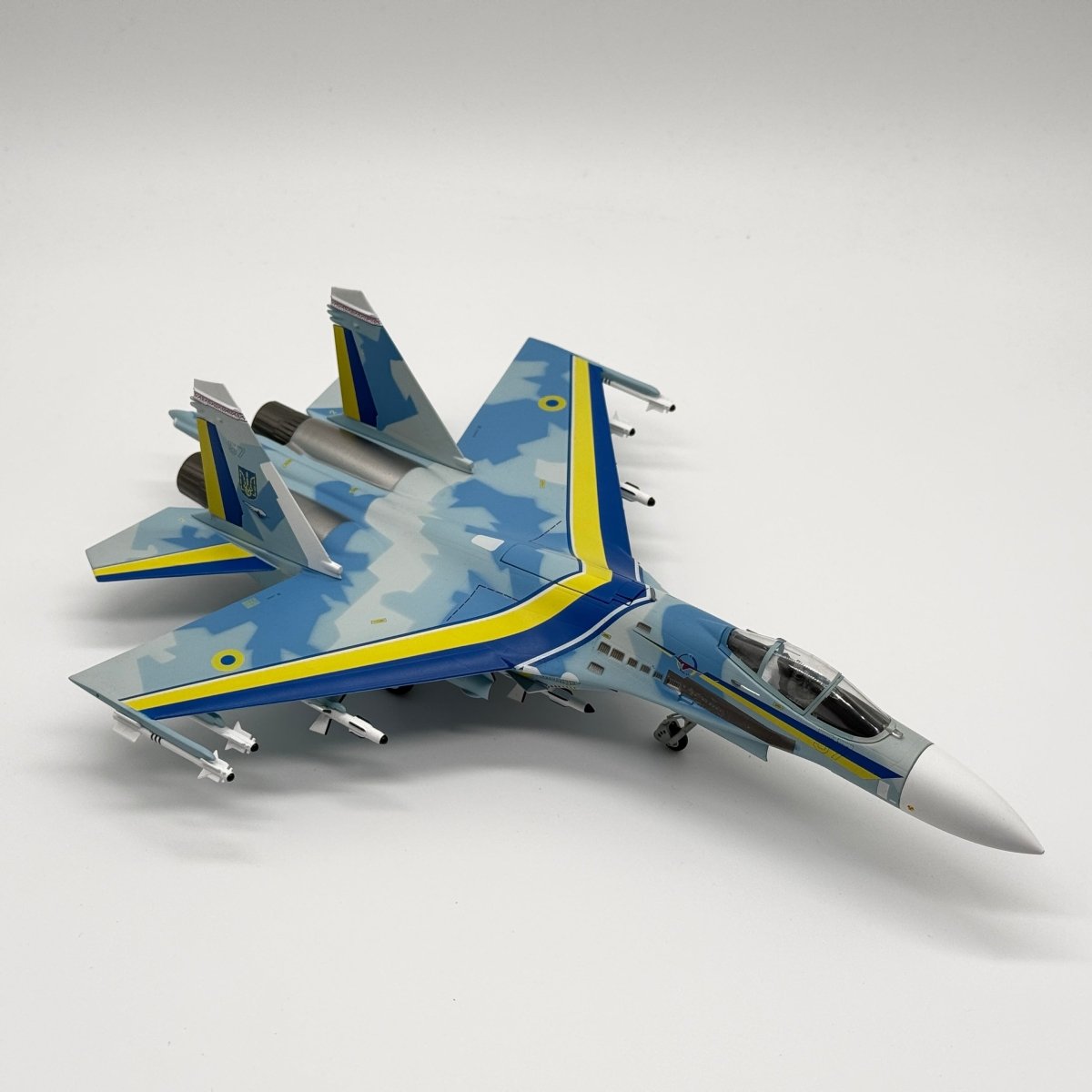 Witty Wings WTW - 72 - 014 - 003 1:72 Ukrainian Air Force Su - 27 Flanker Blue 57 - Sky Guardians