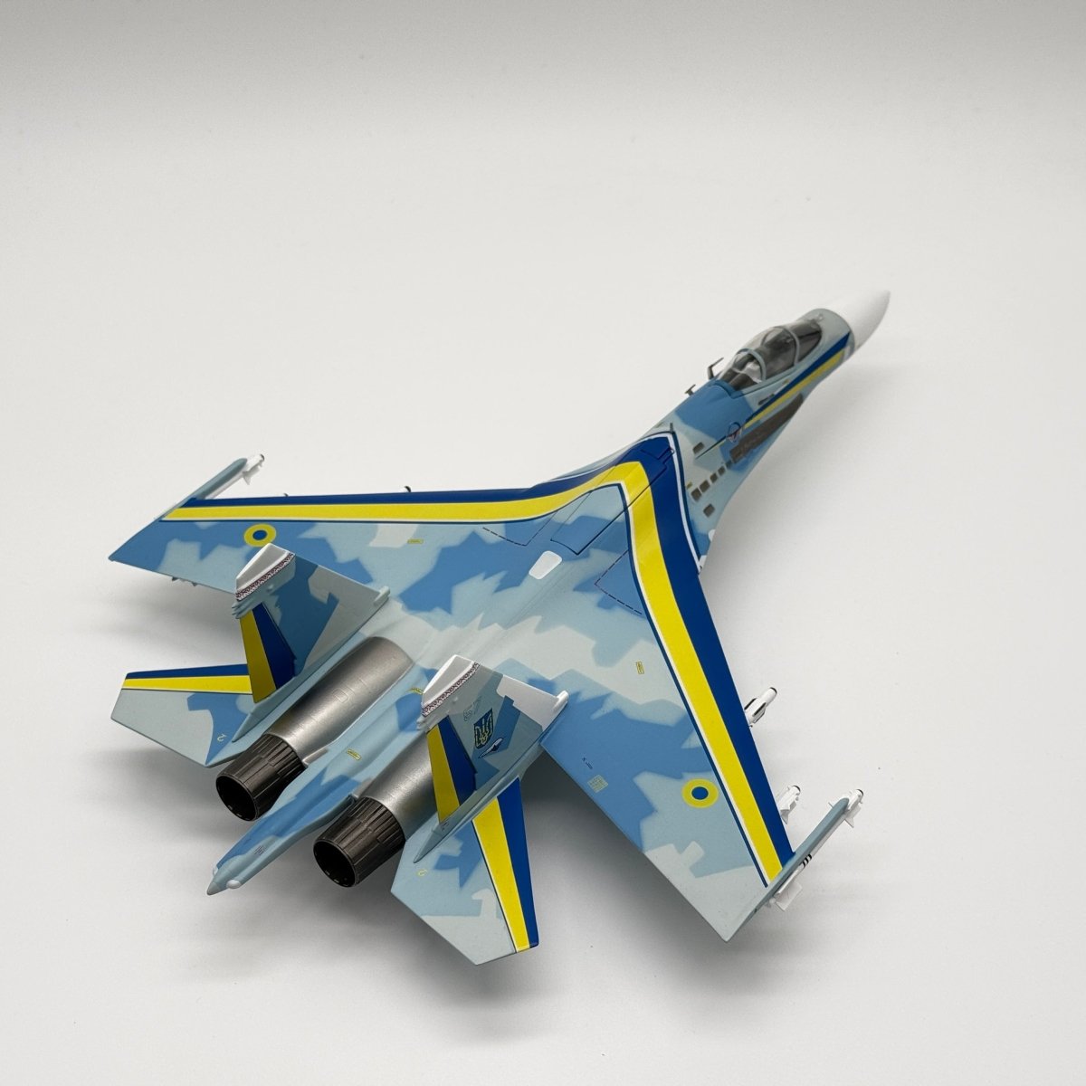 Witty Wings WTW - 72 - 014 - 003 1:72 Ukrainian Air Force Su - 27 Flanker Blue 57 - Sky Guardians